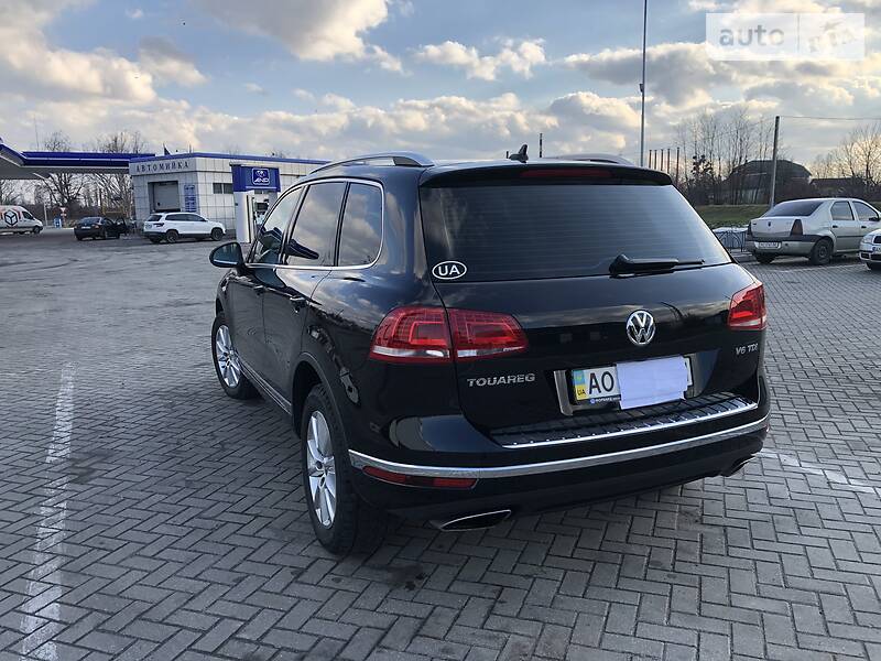 Позашляховик / Кросовер Volkswagen Touareg 2017 в 