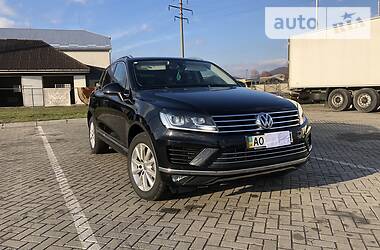 Позашляховик / Кросовер Volkswagen Touareg 2017 в 