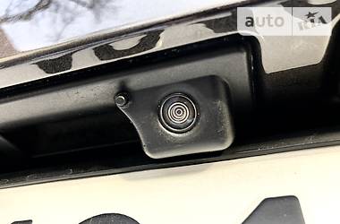 Позашляховик / Кросовер Volkswagen Touareg 2017 в 