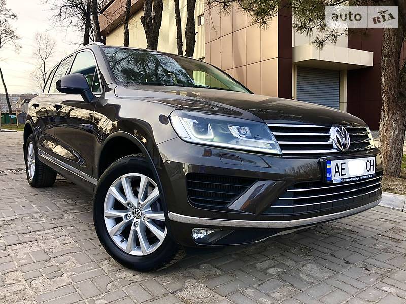 Позашляховик / Кросовер Volkswagen Touareg 2017 в 