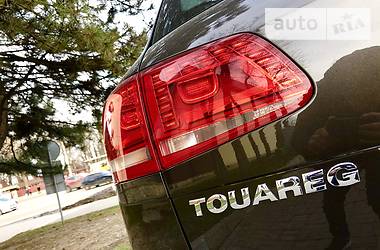 Позашляховик / Кросовер Volkswagen Touareg 2017 в 