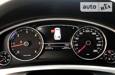 Позашляховик / Кросовер Volkswagen Touareg 2017 в 