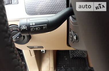 Позашляховик / Кросовер Volkswagen Touareg 2010 в 