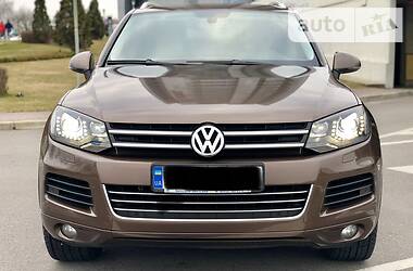Позашляховик / Кросовер Volkswagen Touareg 2014 в 