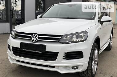 Позашляховик / Кросовер Volkswagen Touareg 2013 в 