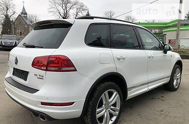 Позашляховик / Кросовер Volkswagen Touareg 2013 в 