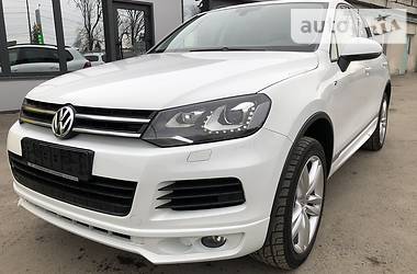Позашляховик / Кросовер Volkswagen Touareg 2013 в 