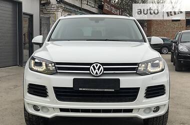 Позашляховик / Кросовер Volkswagen Touareg 2013 в 