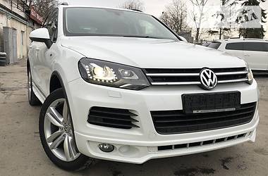 Позашляховик / Кросовер Volkswagen Touareg 2013 в 