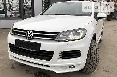 Позашляховик / Кросовер Volkswagen Touareg 2013 в 
