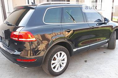 Позашляховик / Кросовер Volkswagen Touareg 2011 в 