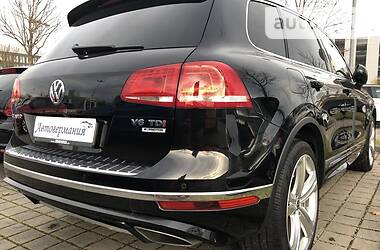 Позашляховик / Кросовер Volkswagen Touareg 2017 в 