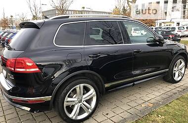 Позашляховик / Кросовер Volkswagen Touareg 2017 в 
