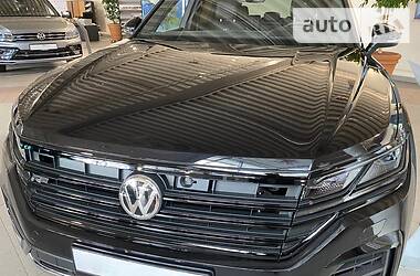 Позашляховик / Кросовер Volkswagen Touareg 2020 в 