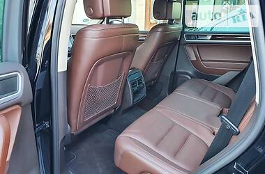 Позашляховик / Кросовер Volkswagen Touareg 2012 в 