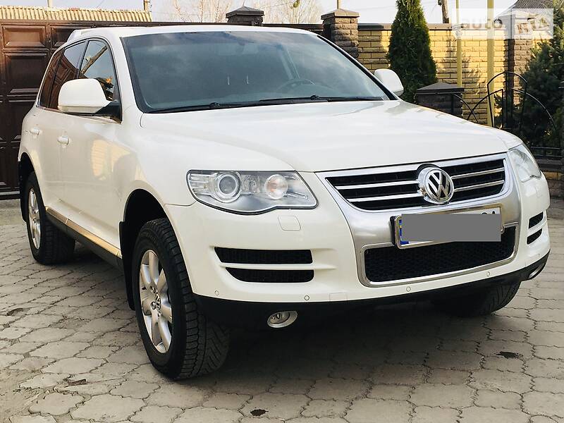 Позашляховик / Кросовер Volkswagen Touareg 2008 в Новомосковську