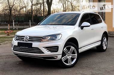 Внедорожник / Кроссовер Volkswagen Touareg 2015 в Виннице