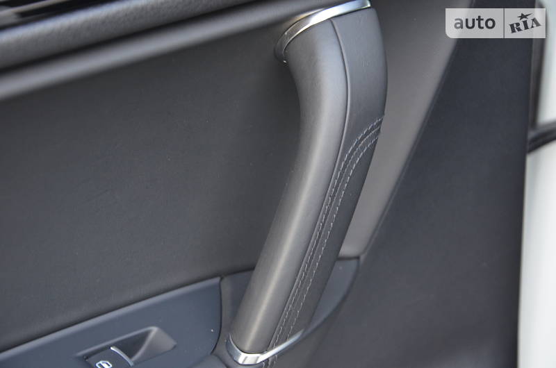 Позашляховик / Кросовер Volkswagen Touareg 2015 в Луцьку