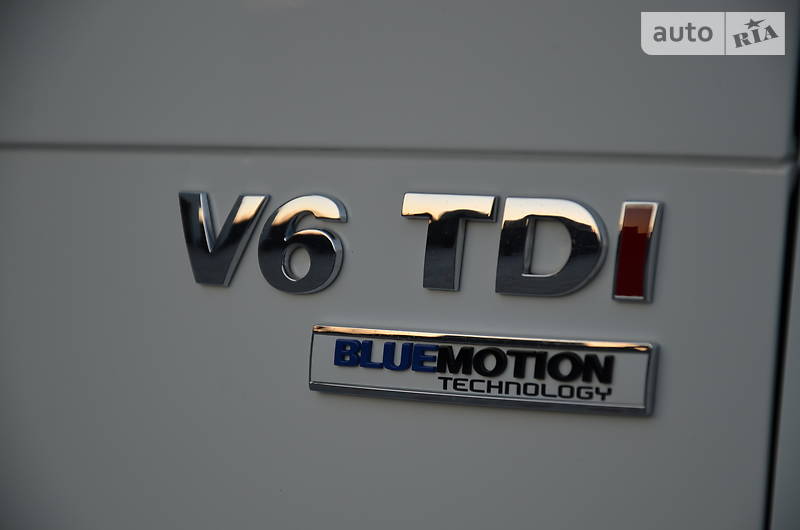 Позашляховик / Кросовер Volkswagen Touareg 2015 в Луцьку