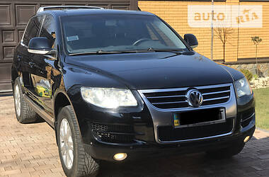 Позашляховик / Кросовер Volkswagen Touareg 2008 в 