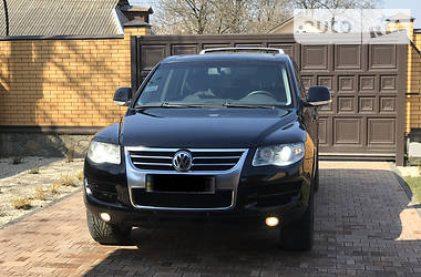 Позашляховик / Кросовер Volkswagen Touareg 2008 в 