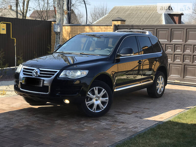 Позашляховик / Кросовер Volkswagen Touareg 2008 в 