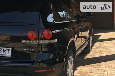 Позашляховик / Кросовер Volkswagen Touareg 2008 в 
