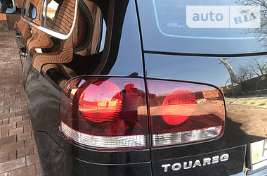 Позашляховик / Кросовер Volkswagen Touareg 2008 в 