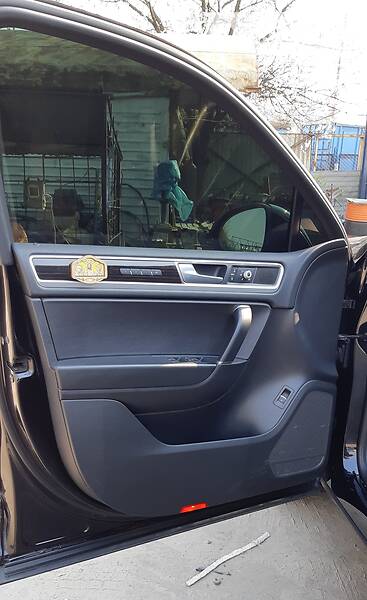 Внедорожник / Кроссовер Volkswagen Touareg 2016 в Киеве фото 14 Внедорожник / Кроссовер Volkswagen Touareg 2016 в Киеве