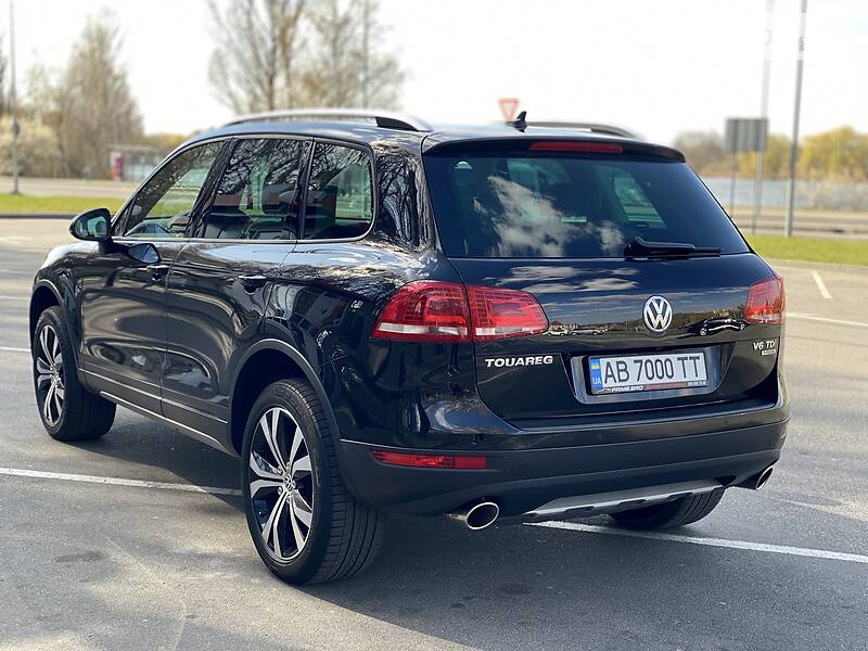 Внедорожник / Кроссовер Volkswagen Touareg 2014 в Виннице