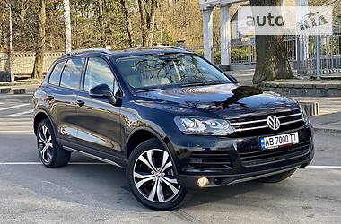 Позашляховик / Кросовер Volkswagen Touareg 2014 в 