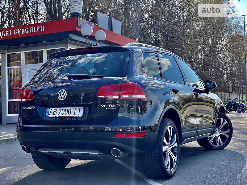 Внедорожник / Кроссовер Volkswagen Touareg 2014 в Виннице