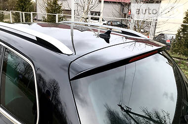 Позашляховик / Кросовер Volkswagen Touareg 2011 в 
