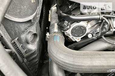 Позашляховик / Кросовер Volkswagen Touareg 2011 в 