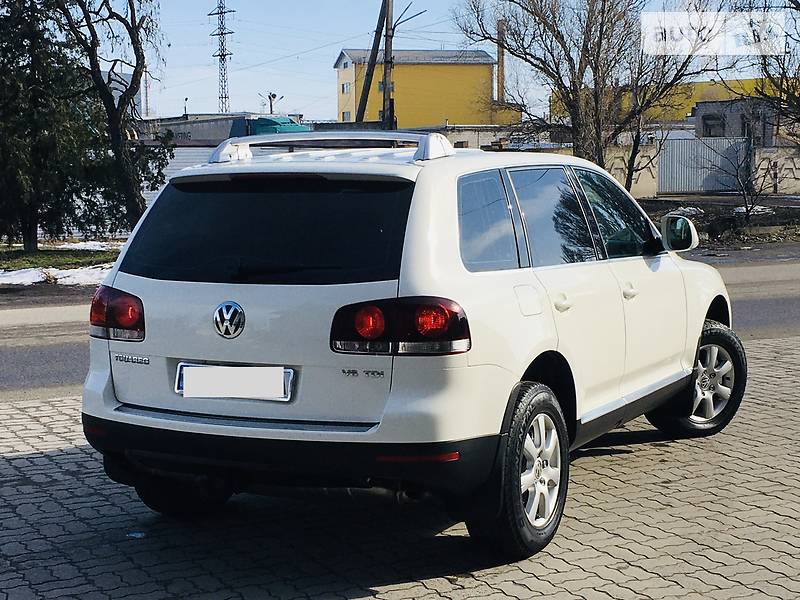 Позашляховик / Кросовер Volkswagen Touareg 2008 в Новомосковську