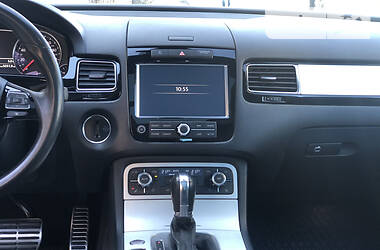Позашляховик / Кросовер Volkswagen Touareg 2013 в 