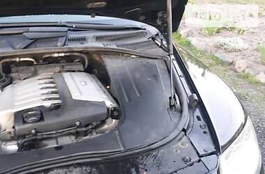 Позашляховик / Кросовер Volkswagen Touareg 2003 в 