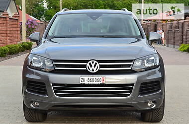 Позашляховик / Кросовер Volkswagen Touareg 2011 в 