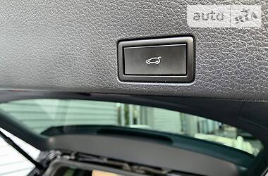Позашляховик / Кросовер Volkswagen Touareg 2016 в 