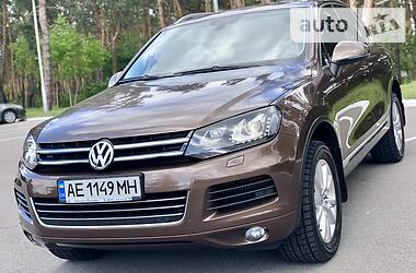 Внедорожник / Кроссовер Volkswagen Touareg 2013 в Киеве