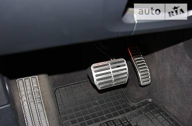 Позашляховик / Кросовер Volkswagen Touareg 2010 в 
