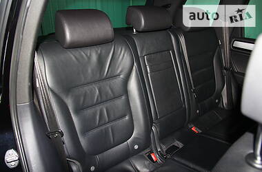 Позашляховик / Кросовер Volkswagen Touareg 2010 в 