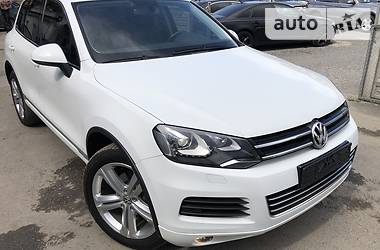 Внедорожник / Кроссовер Volkswagen Touareg 2014 в Тернополе