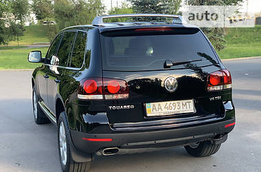 Позашляховик / Кросовер Volkswagen Touareg 2007 в 