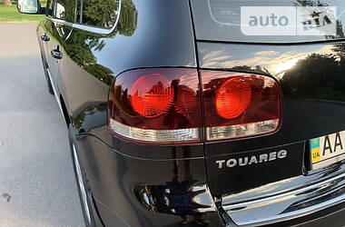 Позашляховик / Кросовер Volkswagen Touareg 2007 в 