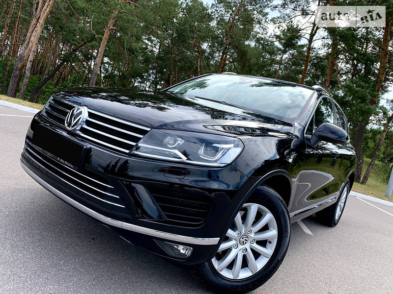 Позашляховик / Кросовер Volkswagen Touareg 2014 в Києві