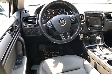 Внедорожник / Кроссовер Volkswagen Touareg 2012 в Тернополе