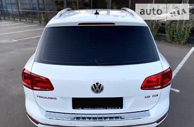 Внедорожник / Кроссовер Volkswagen Touareg 2017 в Киеве