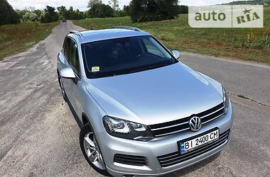 Позашляховик / Кросовер Volkswagen Touareg 2012 в 