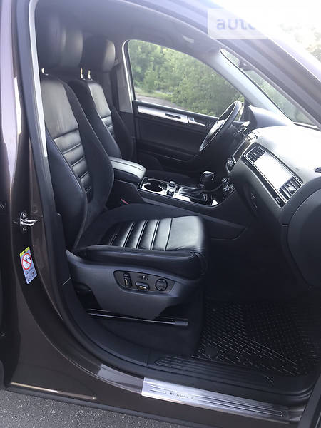 Позашляховик / Кросовер Volkswagen Touareg 2014 в Бердичеві